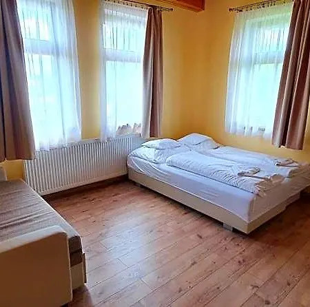 Elringat-lak Apartmanhaz Aparthotel *